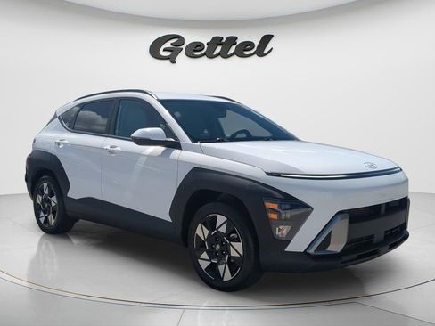Used 2024 Hyundai Kona SEL FWD image 3