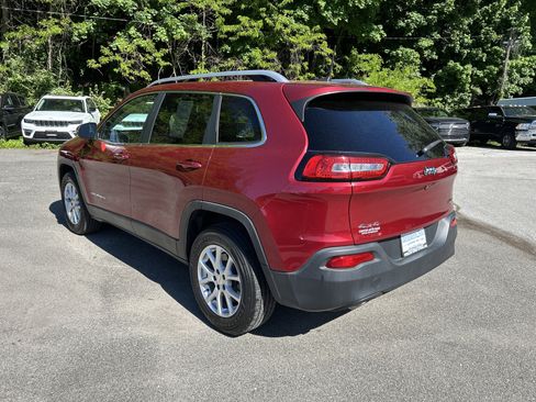 Used 2017 Jeep Cherokee Latitude w/ True North Edition AWD/4WD image 7