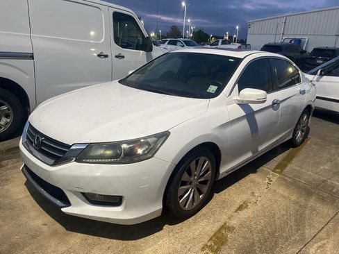 Used 2015 Honda Accord EX-L image 2