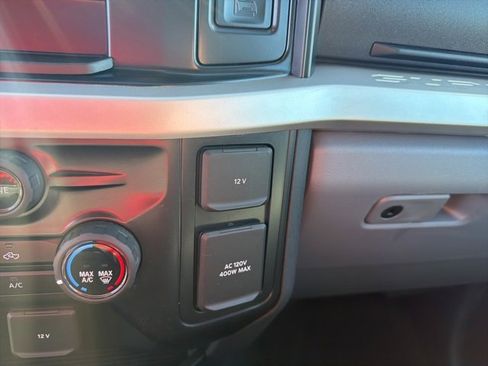 Used 2025 Ford F250 XLT image 26