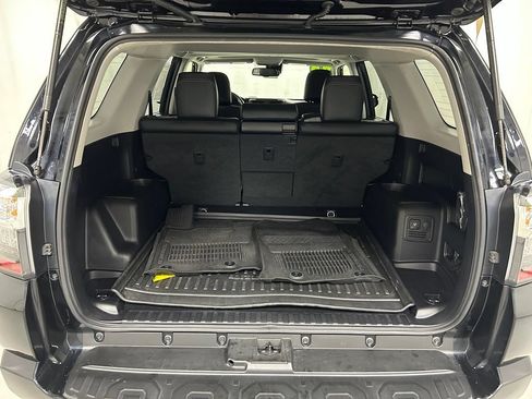 Used 2023 Toyota 4Runner 40th Anniversary SE AWD/4WD image 11
