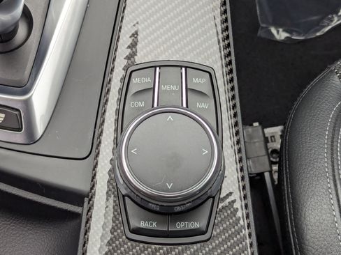 Used 2018 BMW M3 image 24