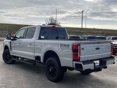 New 2026 Ford F250 Lariat w/ Black Appearance Package image 5