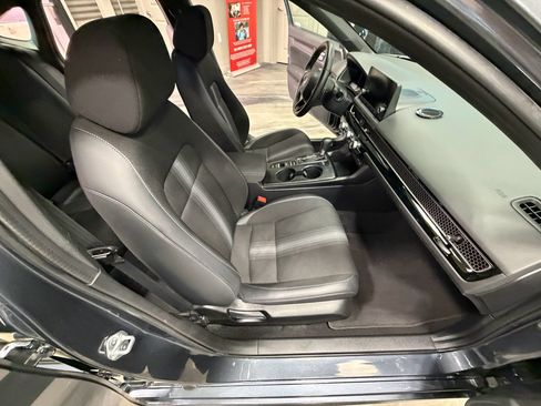 Used 2023 Honda Civic Sport image 40