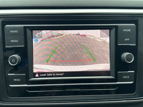 Used 2021 Volkswagen Atlas S image 26