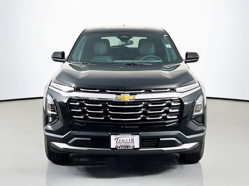 New 2026 Chevrolet Equinox LT w/ Convenience Package II AWD/4WD image 2