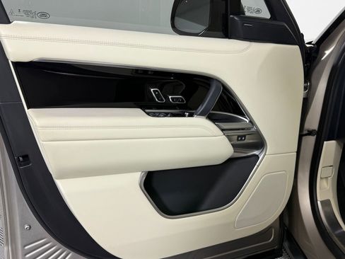 Used 2023 Land Rover Range Rover SE AWD/4WD image 12