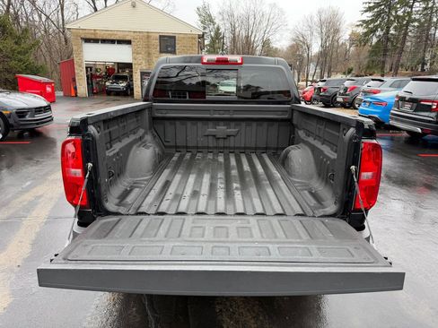 Used 2016 Chevrolet Colorado Z71 w/ Z71 Midnight Edition image 14