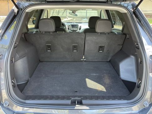 Used 2022 Chevrolet Equinox LS w/ LS Convenience Package FWD image 7