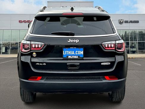 Used 2024 Jeep Compass Latitude image 5