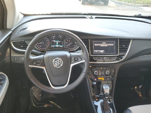 Certified 2018 Buick Encore Preferred FWD image 18