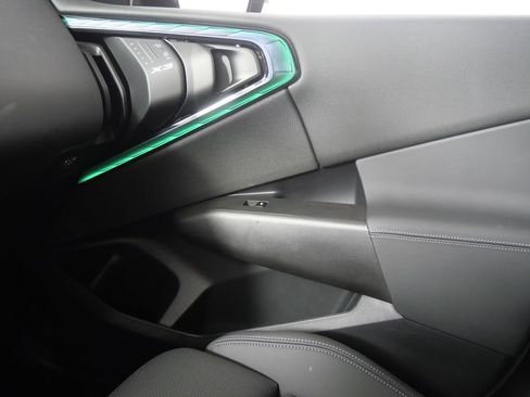 Certified 2025 BMW X3 xDrive30i w/ Convenience Package image 26