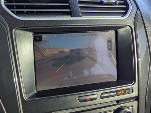 Used 2018 Ford Explorer XLT w/ Equipment Group 201A image 14