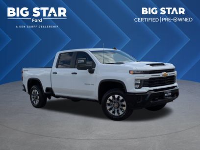 Used 2025 Chevrolet Silverado 2500 Custom w/ Custom Value Package