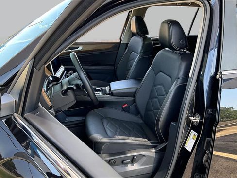 Used 2024 Volkswagen Atlas SE FWD image 8