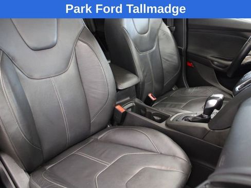 Used 2015 Ford Focus SE w/ Equipment Group 201A image 22