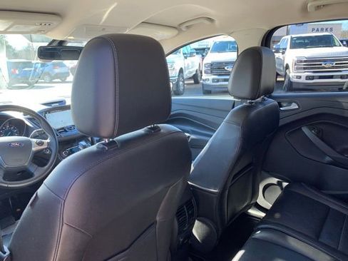 Used 2016 Ford Escape Titanium image 25