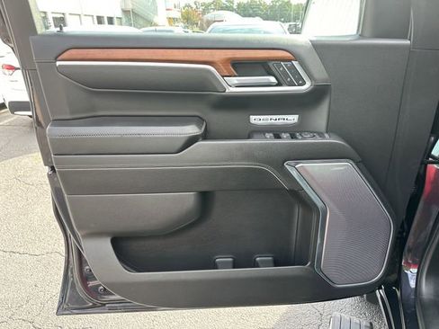 Used 2022 GMC Sierra 1500 Denali w/ Denali Reserve Package image 4