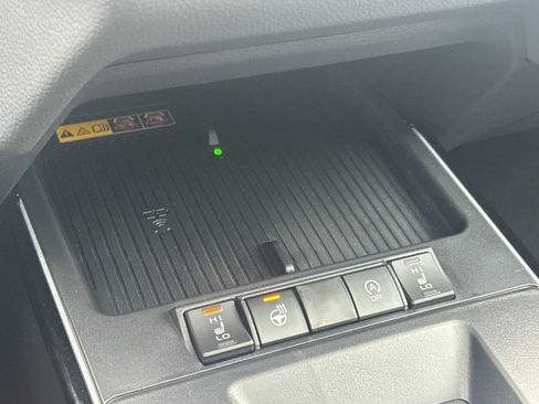 New 2026 Toyota Corolla Cross XLE image 25