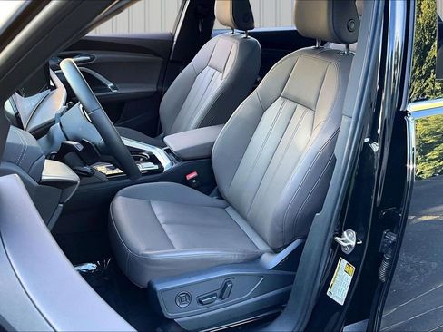 Used 2025 Audi Q5 Premium w/ Convenience Package AWD/4WD image 21