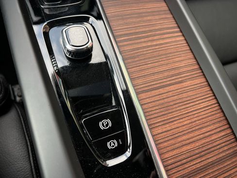 Used 2023 Volvo S60 B5 Ultimate image 64