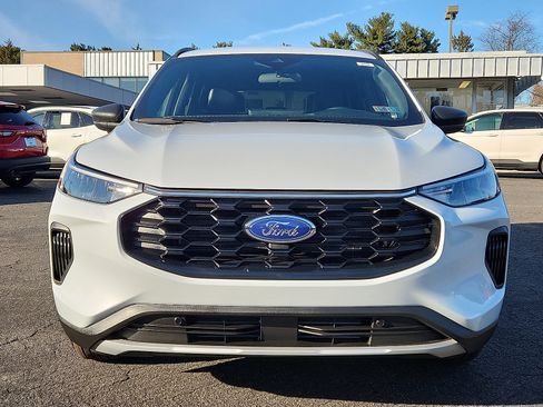 Used 2025 Ford Escape ST-Line w/ Tech Pack #1 image 2