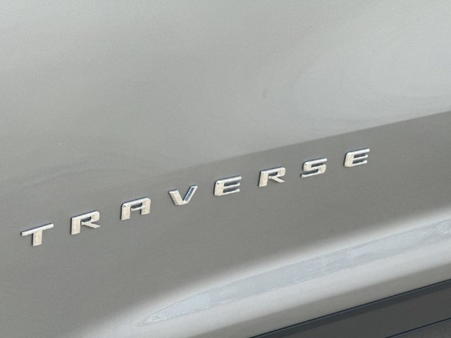 Used 2026 Chevrolet Traverse LT w/ Driver Confidence Package FWD image 33