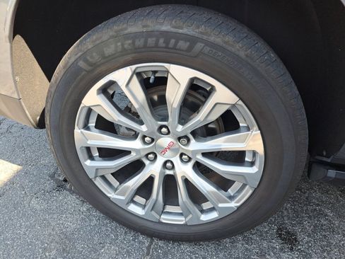 Used 2022 GMC Yukon Denali w/ Max Trailering Package AWD/4WD image 16