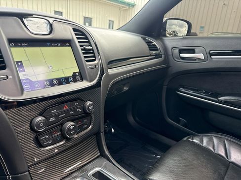 Used 2023 Chrysler 300 C RWD image 30