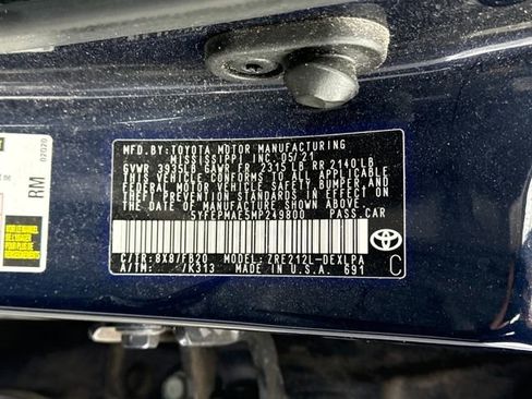 Used 2021 Toyota Corolla LE image 25