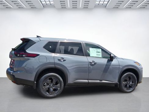 New 2026 Nissan Rogue SV FWD image 3