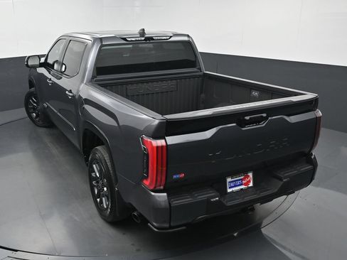 Used 2025 Toyota Tundra Platinum AWD/4WD image 38