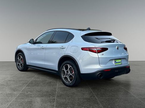 Used 2022 Alfa Romeo Stelvio Sprint image 6