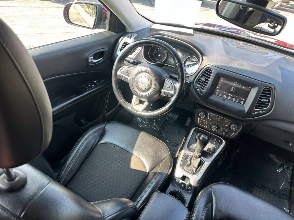 Used 2020 Jeep Compass Latitude w/ Cold Weather Group AWD/4WD image 27
