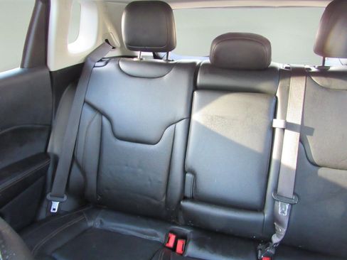 Used 2021 Jeep Compass Limited w/ Sun and Sound Group image 8