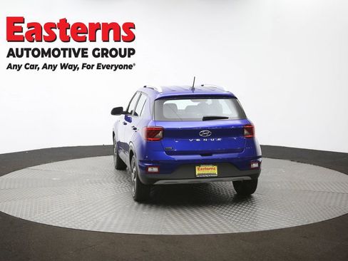 Used 2025 Hyundai Venue SEL image 67