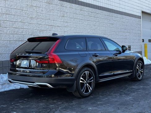 Used 2019 Volvo V90 T5 Cross Country w/ Protection Package Premier image 3