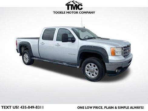Used 2013 GMC Sierra 3500 SLT image 1