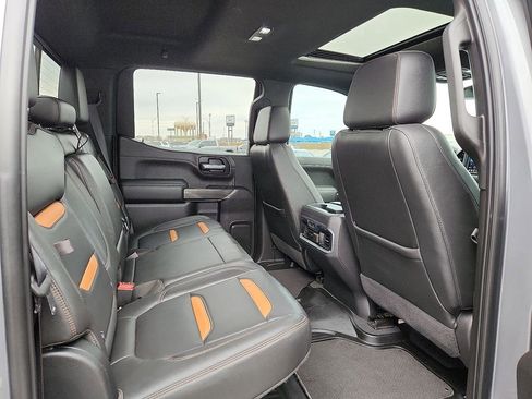 Used 2021 GMC Sierra 1500 AT4 w/ AT4 Preferred Package image 15