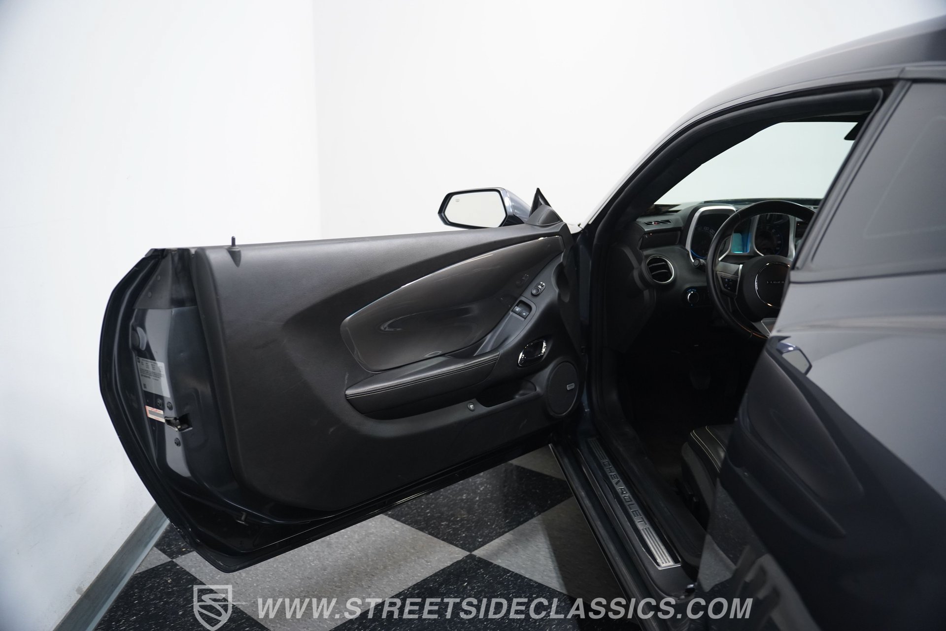 Used 2010 Chevrolet Camaro SS w/ RS Package RWD image 35