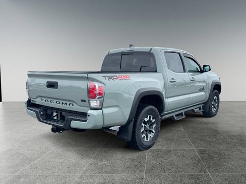 Used 2022 Toyota Tacoma TRD Off-Road w/ Technology Package image 5