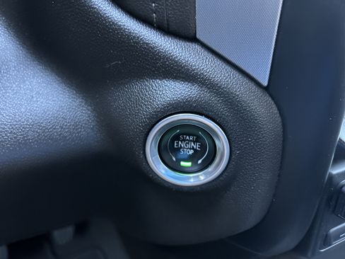 Used 2019 GMC Sierra 1500 SLT w/ SLT Premium Package image 27