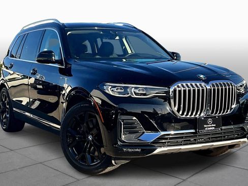 Used 2022 BMW X7 xDrive40i w/ Parking Assistance Package image 2