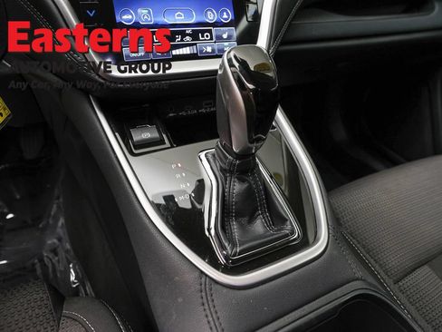 Used 2023 Subaru Outback Premium AWD/4WD image 12