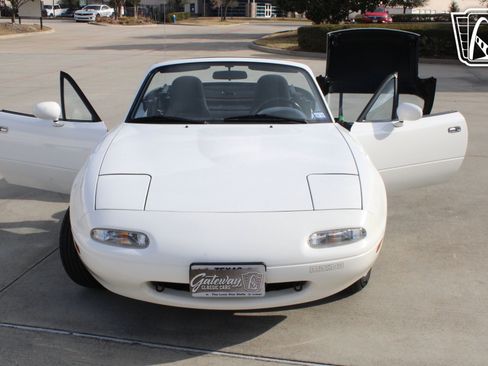 Used 1990 MAZDA MX-5 Miata image 6
