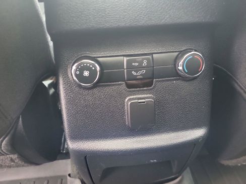 Used 2016 Ford Explorer XLT w/ Equipment Group 201A image 22