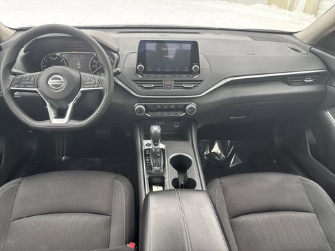 Used 2022 Nissan Altima 2.5 SV image 14