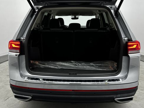 Used 2021 Volkswagen Atlas SE image 30