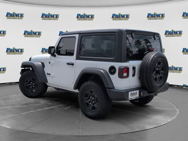 Used 2025 Jeep Wrangler Sport AWD/4WD image 10