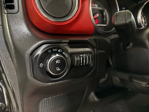 Used 2021 Jeep Gladiator Rubicon image 14